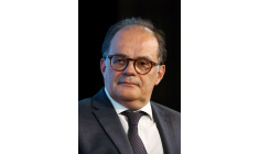 Le nouveau gouverneur de la Banque de France participe au « Paris Finance Forum », un salon financier organisé à Paris