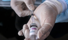 CORONAVIRUS: LE VACCIN D'ASTRAZENECA SÛR ET EFFICACE APRÈS UN ESSAI AUX USA, AU CHILI ET AU PÉROU