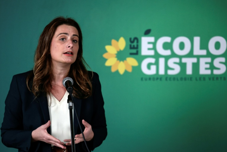 La secrétaire nationale des Ecologistes, Marine Tondelier, lors d'une conférence de  presse annonçant les résultats de la primaire interne pour représenter Les Ecologistes à la primaire de la gauche pour la présidentielle 2027, le 8 décembre 2025 à Paris ( AFP / STEPHANE DE SAKUTIN )