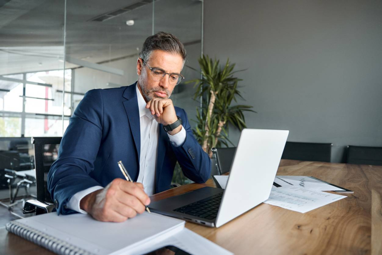 Comment calculer le reste à vivre dans le cadre d'un crédit immobilier ?-iStock-insta_photos