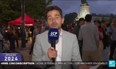 Législatives : des citoyens venus "dire non au RN" place de la République