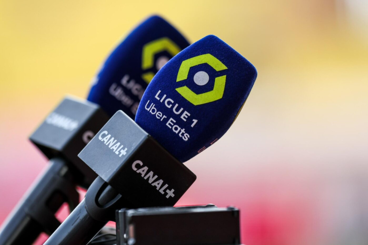 Une alliance DAZN-Canal pour sauver le foot français ?