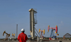 LA CHINE VA OUVRIR L'EXPLORATION PÉTROLIÈRE AUX FIRMES ÉTRANGÈRES