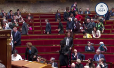 Attentat de Trappes: Lecornu accuse la gauche de "recel politicien" et de "faire le jeu du RN"