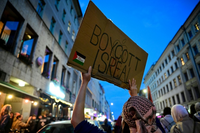 Une manifestation propalestinienne à Berlin, le 7 octobre 2026 ( AFP / John MACDOUGALL )