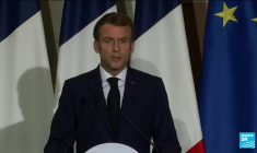 Crise migratoire à Calais : Macron critique des méthodes "pas sérieuses" de Londres