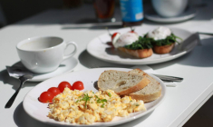 La région Ile-de-France a gelé le prix des cantines des lycées pour cette rentrée scolaire 2022. Illustration. (Pixabay / aedrozda)