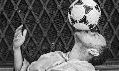 Clément Bresson : « Il y a autant d’artistes au foot qu’au théâtre »