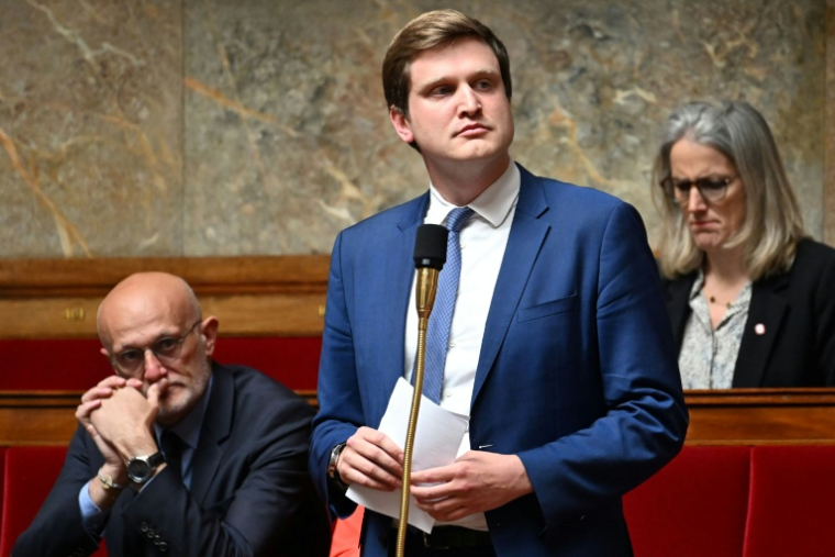 Le député Renaissance Charles Rodwell lors d'une séance de questions au gouvernement à l'Assemblée, le 16 mai 2023 à Paris ( AFP / Emmanuel DUNAND )