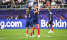 Les Bleues détruisent le Pays de Galles