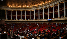 ( AFP / CHRISTOPHE ARCHAMBAULT )