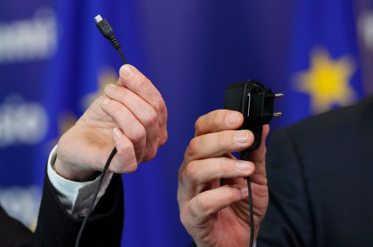 L'UE VEUT IMPOSER UN PORT UNIVERSEL POUR RECHARGER LES APPAREILS ÉLECTRONIQUES
