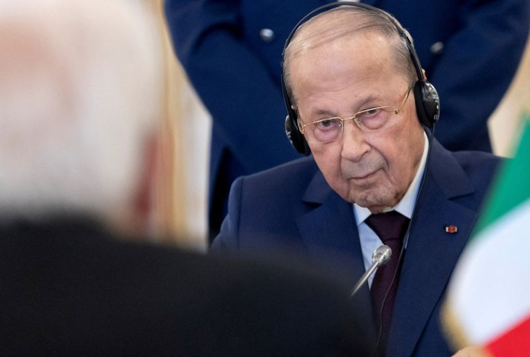 Photo d'archives du président libanais Michel Aoun lors d'une réunion à Rome