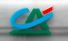 CRÉDIT AGRICOLE S'ENGAGE SUR UN DIVIDENDE MINIMUM 2017, L'ACTION BONDIT