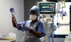 FRANCE/CORONAVIRUS: LE NOMBRE DE PATIENTS EN BAISSE POUR LA TROISIÈME JOURNÉE