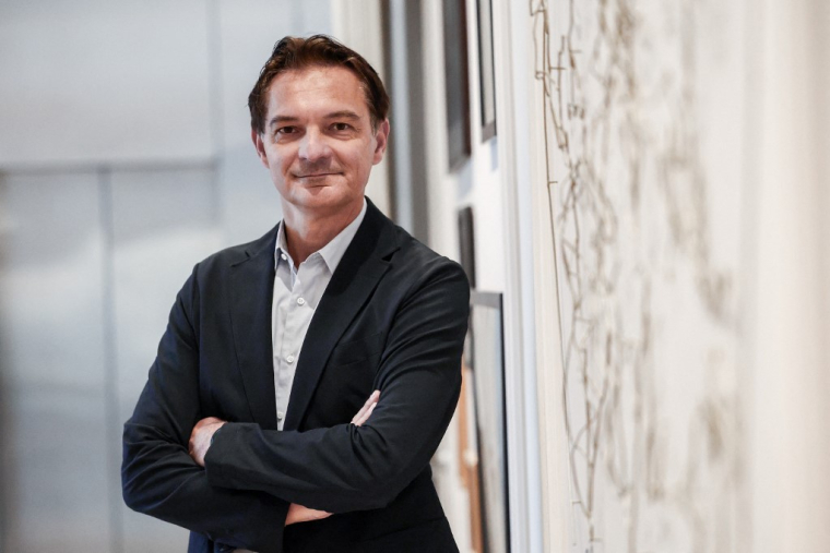 Stéphane Maquaire, PDG de Club Med, à Paris, en décembre 2025 ( AFP / THIBAUD MORITZ )