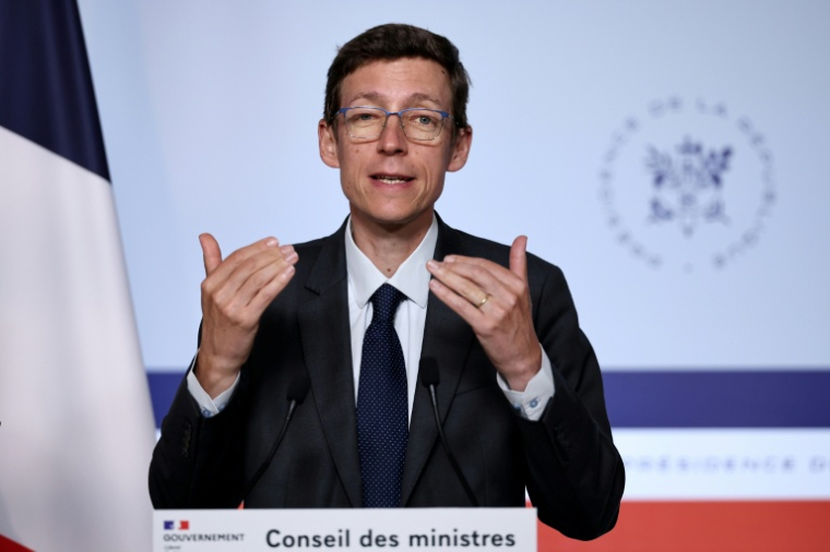 Le ministre de l'Education, Édouard Geffray, lors d'une conférence de presse à l'issue du conseil des ministres, le 31 août 2026 à Paris ( AFP / SIMON WOHLFAHRT )