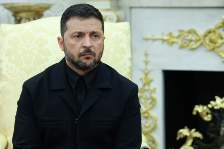 Le président ukrainien Volodymyr Zelensky et Donald Trump, dans le Bureau ovale de la Maison Blanche, le 18 août 2025 ( GETTY IMAGES NORTH AMERICA / Anna Moneymaker )