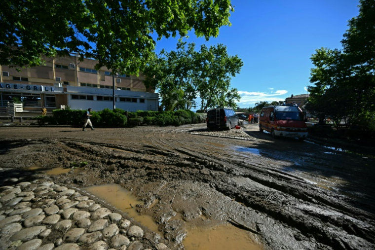 Au Lavandou, dans le Var, après des inondations dues à de violentes précipitations, le 20 mai 2025 ( AFP / Gabriel BOUYS )