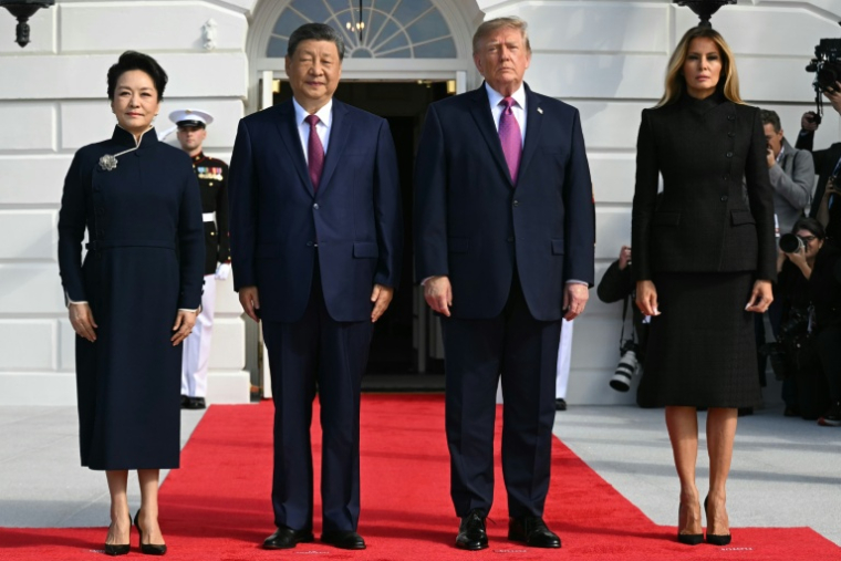 Donald et Melania Trump accueillent Xi Jinping et sa femme Peng Liyuan à la Maison Blanche, le 24 septembre 2026 ( AFP / SAUL LOEB )