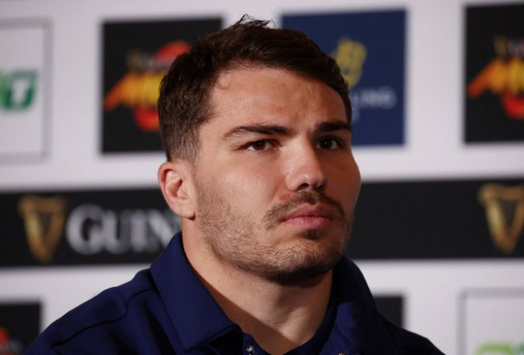Antoine Dupont lors du lancement officiel du Tournoi des Six Nations 2025 à Rome