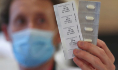 CORONAVIRUS: LE RECOURS À L'HYDROXYCHLOROQUINE INTERDIT EN FRANCE