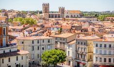 Un permis de louer en vigueur dans 400 villes francÌ§aises / iStock-RossHelen