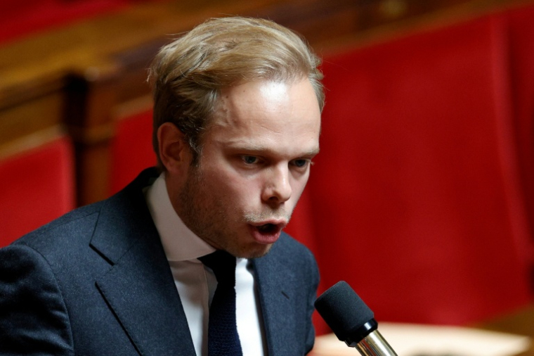 Charles Alloncle, député UDR, s'exprime lors d'une séance de questions au gouvernement à l'Assemblée nationale, à Paris, le 10 juin 2025 ( AFP / GEOFFROY VAN DER HASSELT )