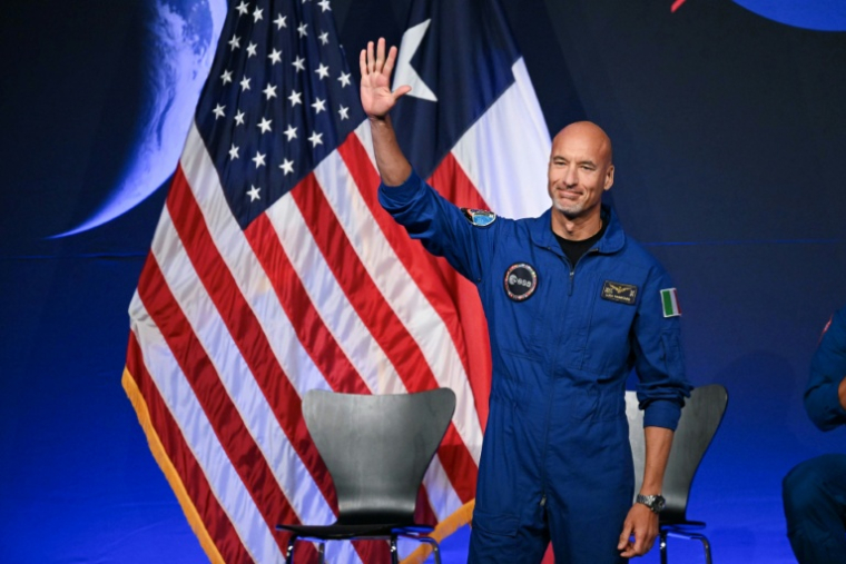 L'astronaute et pilote de l'ESA (Agence spatiale européenne), Luca Parmitano, lors d'une conférence de presse annonçant l'équipage de la mission Artemis III au Centre spatial Johnson de la Nasa à Houston, au Texas, le 9 juin 2026 ( AFP / RONALDO SCHEMIDT )