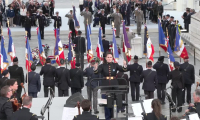 Commémorations du 8 mai 1945: Macron arrive à l'Arc de Triomphe