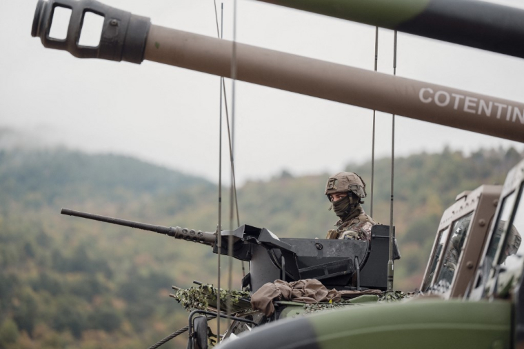 Un militaire français à Canjuers, le 20 octobre 2025. ( AFP / FREDERIC DIDES )