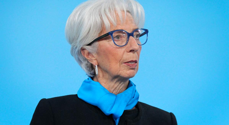 Christine Lagarde, présidente de la BCE, fait preuve d'un certain optimisme en laissant inchangés les taux directeurs. (© AFP)