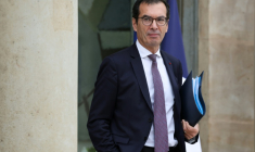 Le ministre du Travail Jean-Pierre Farandou à Paris le 29 octobre 2025 ( AFP / Ludovic MARIN )