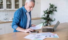 Retraites : hausse du seuil de validation des trimestres en 2025 / iStock.com - brizmaker