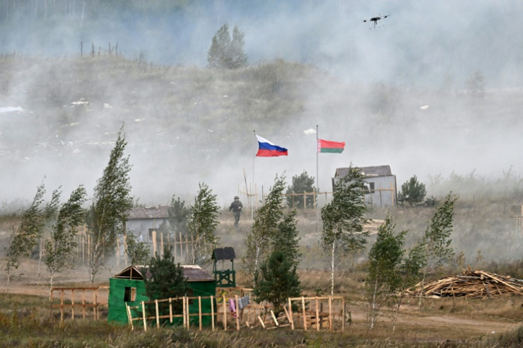 Exercices militaires russo-bélarusses, le 15 septembre 2025 à Borisov (Bélarus) ( AFP / Olesya KURPYAYEVA )
