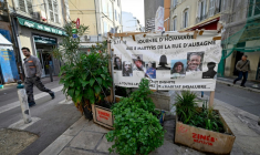 Bannière en hommage aux victimes des effondrements rue d'Aubagne, à Marseille, le 25 octobre 2019 ( AFP / GERARD JULIEN )