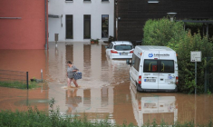 LE BILAN DES INONDATIONS EN ALLEMAGNE S'ALOURDIT À NEUF MORTS, RAPPORTE LE BILD