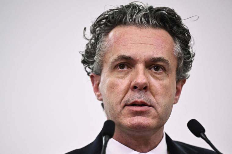 Christophe Béchu à Paris le 1er février 2024. ( AFP / JULIEN DE ROSA )