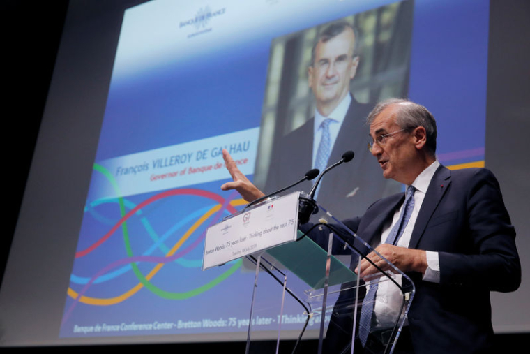 LA BCE NE DOIT PAS TROP DÉPENDRE DES MARCHÉS POUR L'INFLATION, DIT VILLEROY