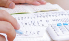 Qu'est-ce que la sobriété dans une économie développée pour des personnes qui n'entendent pas voir leurs revenus baisser? (crédit : Adobe Stock)