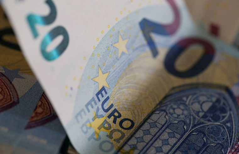 HAUSSE DE 2,65% DU SMIC AU 1ER MAI, PAS DE "COUP DE POUCE"