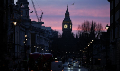 Le soleil se lève derrière Big Ben à Londres