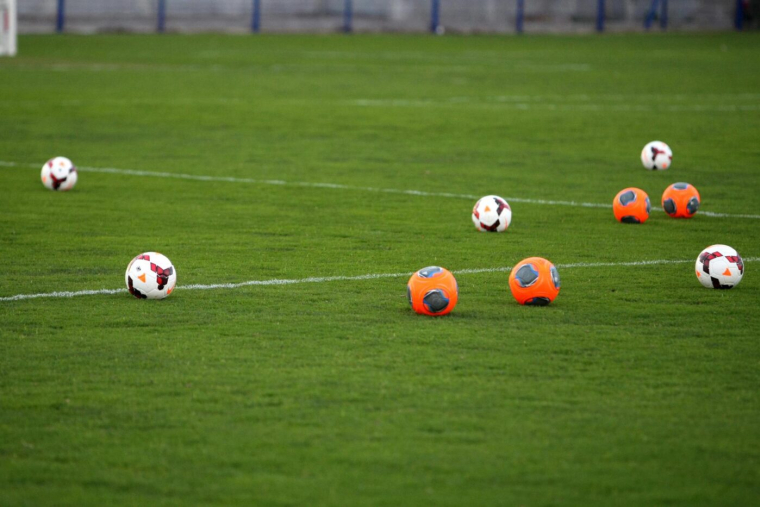 Tirs au fusil d’assaut et règlements de compte : le Valence FC met la clef sous la porte
