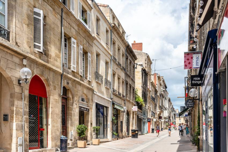 Faut-il un DPE particulier pour le bâti ancien ?-iStock-JJFarquitectos