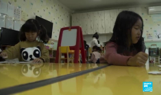 "Lâchez-nous l'utérus !" : déconstruire le mythe de la maternité obligatoire