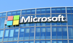 This photograph shows the logo of Microsoft displayed on the facade of the company France headquarters in Issy-les-Moulineaux, on the outskirts of Paris, on April 24, 2026. ( AFP / Martin LELIEVRE )