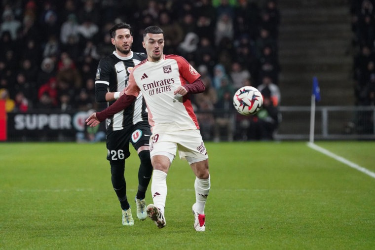 L'OL tabasse Angers