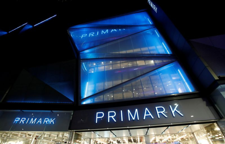 AB FOODS: LE PROPRIÉTAIRE DE PRIMARK VOIT SON BÉNÉFICE DIVISÉ PAR DEUX AU PREMIER SEMESTRE