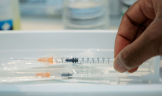 CORONAVIRUS: PFIZER-BIONTECH DISENT QUE LEUR VACCIN PEUT SE CONSERVER À DES TEMPÉRATURES MOINS FROIDES