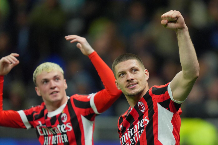 Jović et l'AC Milan se qualifient pour la finale en écartant l'Inter